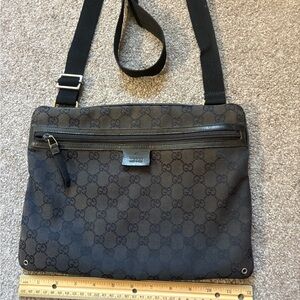 Auth Gucci canvas leather trim shoulder bag